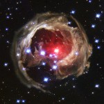 الصدى الضوئي من نجم V838 Mon