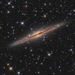 منظر جانبي للمجرة الحلزونية NGC 891