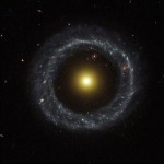 جسم هووغ : مجرة حلقية غريبة