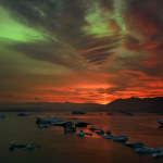 الشفق القطبي وعمود الضوء البركاني