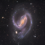 في أذرع NGC 1097