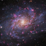 سحب الهيدروجين في مجرة M33