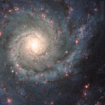 M74: المجرة الحلزونية المثالية